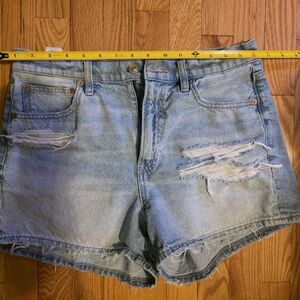 American Eagle Highest Rise 90s Boyfriend Shorts
